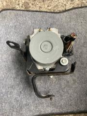 Запчасть блок abs TOYOTA MARK X