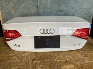 Запчасть Крышка багажника  AUDI A4 8K5827023AE Контрактный Год: 2010  Цвет: Белый   2010 г. Небольшой скол, неглубокие царапины,