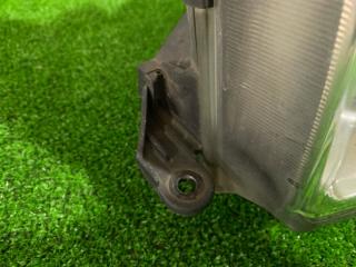Фара правая TOYOTA LAND CRUISER HDJ101 60-67 3 ракурс