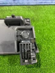 Крышка бардачка правая TOYOTA NOAH AZR60 55041-28030-B0 3 ракурс Крышка бардачка правая TOYOTA NOAH AZR60 55041-28030-B0 3 ракурс