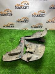 Запчасть брызговики комплект TOYOTA NOAH