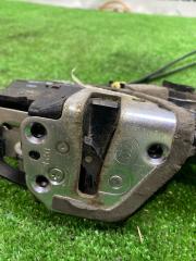 Замок двери правый передний TOYOTA HIACE KDH206 69030-26140 5 ракурс Замок двери правый передний TOYOTA HIACE KDH206 69030-26140 5 ракурс