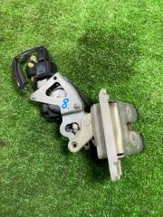 Замок 5-й двери SUZUKI EVERY DA64W 4 ракурс