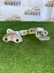 Петля дверная правая передняя TOYOTA BLADE AZE156 1 ракурс