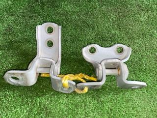 Петля дверная левая передняя TOYOTA BLADE AZE156 4 ракурс