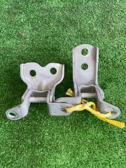 Петля дверная левая передняя TOYOTA VITZ NCP10 2 ракурс
