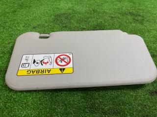 Козырек левый TOYOTA SPADE NCP141 2 ракурс