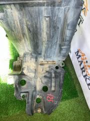 Подкрылок левый передний TOYOTA ESQUIRE ZRR85 4 ракурс Подкрылок левый передний TOYOTA ESQUIRE ZRR85 4 ракурс