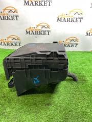 Запчасть Блок предохранителей  AUDI A4 1k0937132 Контрактный  Дефект корпуса