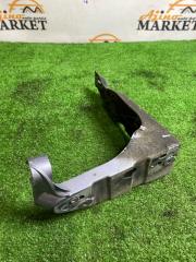Крепление бампера правое переднее AUDI A4 8E 8E0821138 2 ракурс