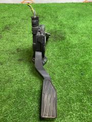 Педаль газа SUZUKI SX4 YB22S 49400-68L01 3 ракурс Педаль газа SUZUKI SX4 YB22S 49400-68L01 3 ракурс