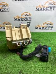Блок предохранителей TOYOTA HARRIER MHU38 3MZFE 82730-0W520 3 ракурс Блок предохранителей TOYOTA HARRIER MHU38 3MZFE 82730-0W520 3 ракурс