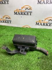 Блок предохранителей TOYOTA HARRIER MHU38 3MZFE 82602-48030 2 ракурс Блок предохранителей TOYOTA HARRIER MHU38 3MZFE 82602-48030 2 ракурс