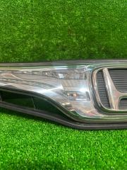Решетка радиатора HONDA FIT GP1 71121-TF2-901-M1 3 ракурс