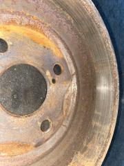 Тормозной барабан TOYOTA COROLLA FIELDER NZE124 1NZFE 42431-12201 3 ракурс