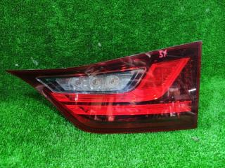 Запчасть вставка багажника правая LEXUS GS350