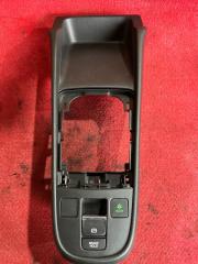 Консоль кпп HONDA FIT GR4 83430TZA00 1 ракурс