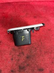 Подстаканник левый HONDA FIT GR4 77230TZA00 2 ракурс Подстаканник левый HONDA FIT GR4 77230TZA00 2 ракурс