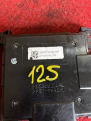 Блок управления HONDA FIT GR4 LEB 79600-TZE-J421-M1 2 ракурс