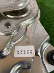 Доводчик двери пятой LEXUS LS600H UVF45 8922250260 5 ракурс