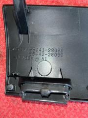 Крышка бардачка правая TOYOTA NOAH AZR65 55041-28030-B0 2 ракурс Крышка бардачка правая TOYOTA NOAH AZR65 55041-28030-B0 2 ракурс
