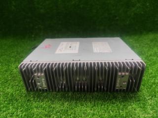 Усилитель магнитофона TOYOTA CENTURY GZG50 86100-40100 4 ракурс