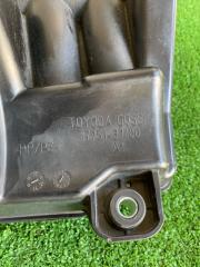 Патрубок воздушн.фильтра LEXUS CT200H ZWA10 2ZRFXE 17751-37100 2 ракурс