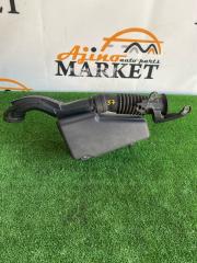 Патрубок воздушн.фильтра LEXUS CT200H ZWA10 2ZRFXE 17751-37100 4 ракурс