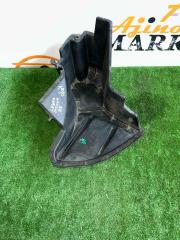 Запчасть подкрылок задний правый LEXUS CT200H