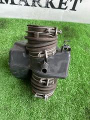 Патрубок воздушн.фильтра TOYOTA WINDOM MCV30 17882-20160 3 ракурс