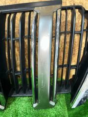Решетка радиатора TOYOTA LAND CRUISER PRADO TRJ150 53111-60A70 3 ракурс