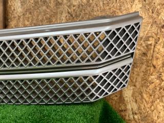 Решетка радиатора TOYOTA VOXY AZR60 53101-28220 2 ракурс