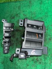 Кнопки прочие TOYOTA NOAH ZWR95 1 ракурс