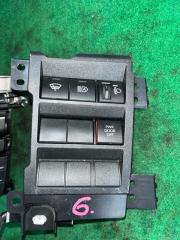 Кнопки прочие TOYOTA NOAH ZWR95 5 ракурс