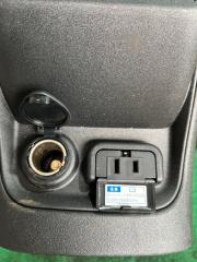 Центральная консоль TOYOTA SIENTA MXPL15 5 ракурс Центральная консоль TOYOTA SIENTA MXPL15 5 ракурс