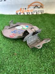 Лючок бензобака TOYOTA VITZ SCP10 77350-52010 3 ракурс