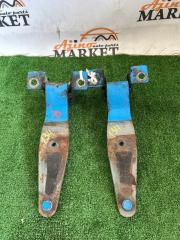 Фото запчасти петля дверная правая ISUZU ELF контрактная запчасть Запчасть петля дверная правая ISUZU ELF