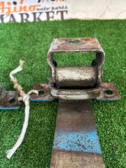 Петля дверная правая ISUZU ELF TLD54 4 ракурс