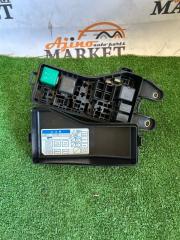 Блок предохранителей TOYOTA BREVIS JCG10 82742-51021 3 ракурс