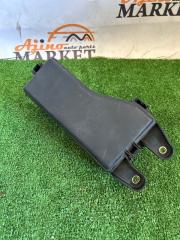 Блок предохранителей TOYOTA BREVIS JCG10 82742-51021 5 ракурс