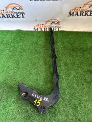 Запчасть крепление бампера заднее правое LEXUS GS350