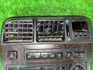 Консоль магнитофона TOYOTA MARK II LX90 4 ракурс