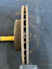 Тормозной диск передний MAZDA DEMIO DW3W B3 B4583325XD 3 ракурс