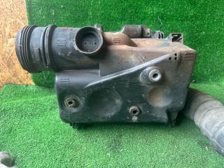 Корпус воздушного фильтра TOYOTA HILUX SURF KDN215 17700-30150 4 ракурс