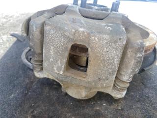 Ступица левая передняя TOYOTA VISTA ARDEO SV50 3SFSE 4 ракурс