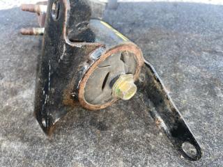 Подушка двигателя правая передняя TOYOTA COROLLA EE111 4EFE 12362-11240 4 ракурс