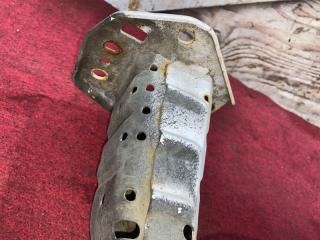 Жесткость бампера передняя HONDA INSIGHT ZE2 LDA 71130-TM8-000ZZ 3 ракурс