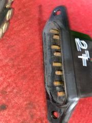 Доводчик двери правый задний TOYOTA ESTIMA ACR40 84262-28210 3 ракурс