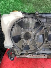 Радиатор основной SUBARU FORESTER SG5 EJ20 45111SA010 2 ракурс