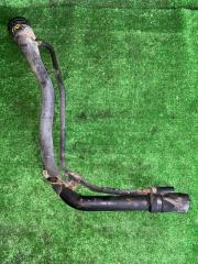 Фото запчасти горловина топливного бака TOYOTA BB контрактная запчасть Запчасть горловина топливного бака TOYOTA BB